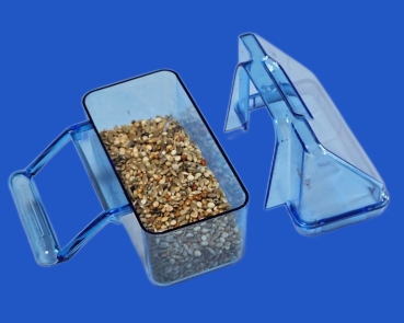 Außenfütterungsnapf Italien mit Sitzstange blau  7,5 x 7,4 x 3,7 cm