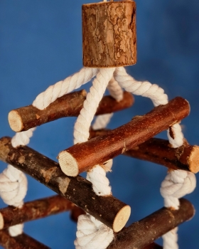Kletterturm groß  aus Naturholz Länge ca.40 cm