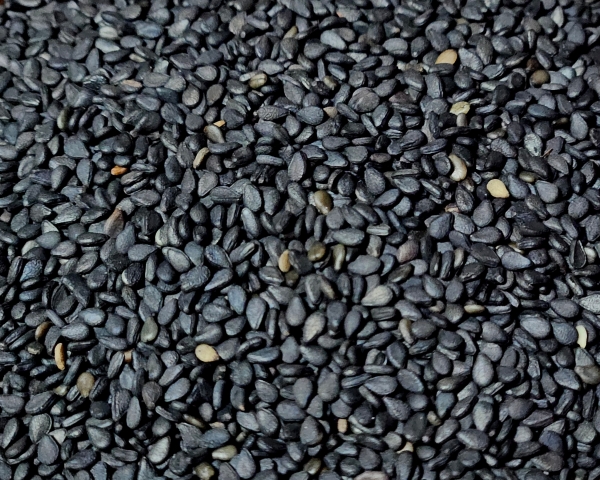 Sesam schwarz    Naturbelassen 2000 gr.