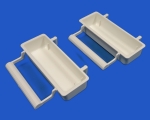 Naschnapf weiss mit Anflugstange  9,5 x 3,5 x 2 cm
